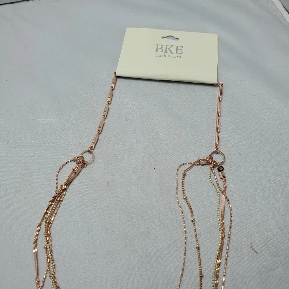 BKE 5 layered necklace rose gold chain- cream color beads - Picture 8 of 8